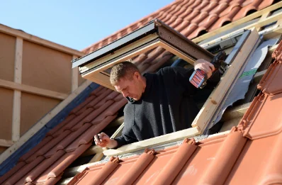 Pose de fenêtres de toit Velux à Masnières